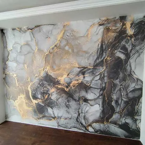 نصب کاغذ دیواری طلایی