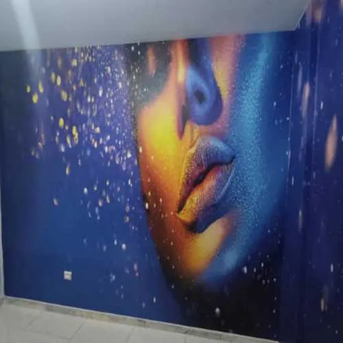 نصب کاغذ دیواری شاین دار