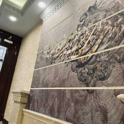 نصب کاغذ دیواری در راهرو لوکس